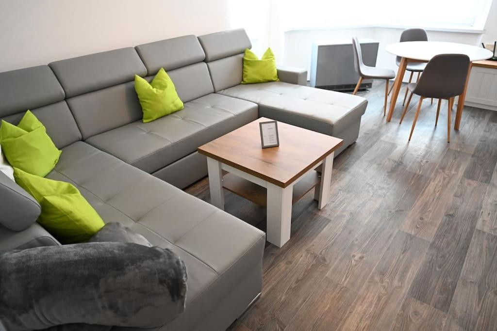 Rodinny Apartman U Broumovskeho Namesti エクステリア 写真